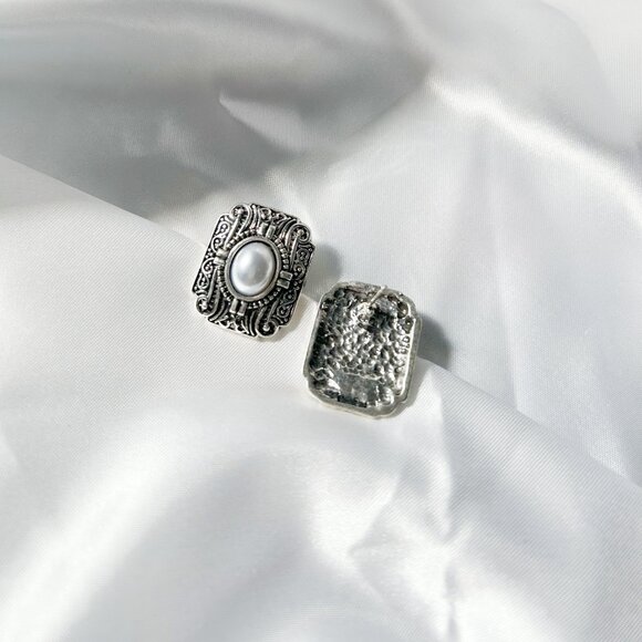 Medieval retro stud earrings square old gem studs Vintage Roman palace restoring - Picture 2 of 3